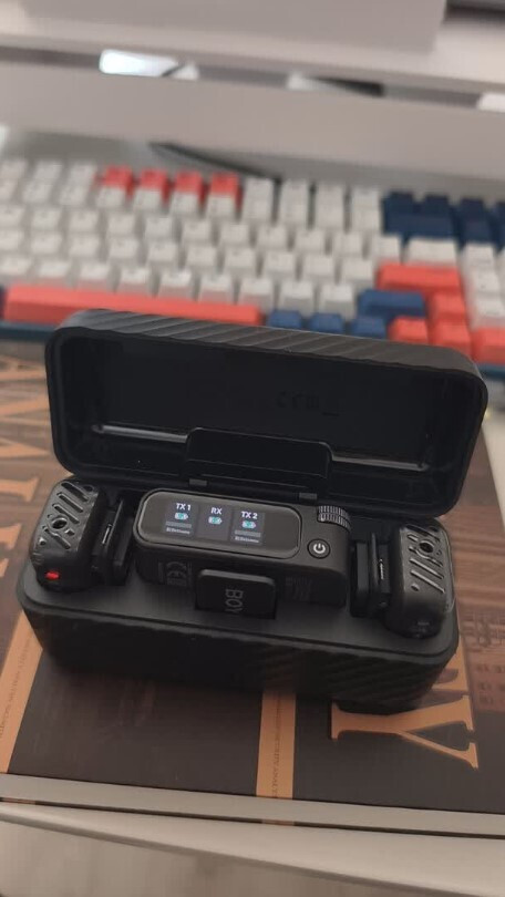 Boya Boyamic 2-01 Wireless Microphone Πέτου, Clip On for Vocals & Camera 4x RXs 32bit