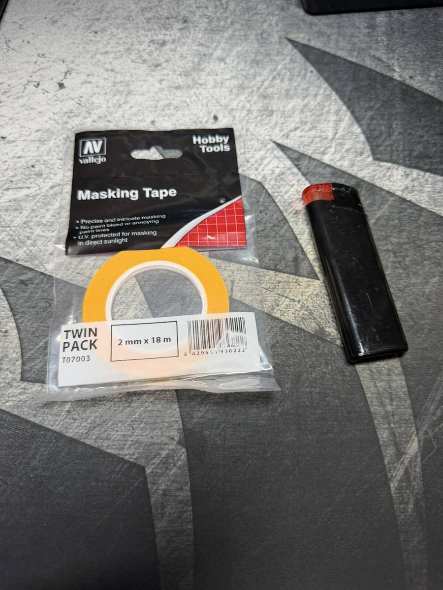 Acrylicos Vallejo Masking Tape Modeling
