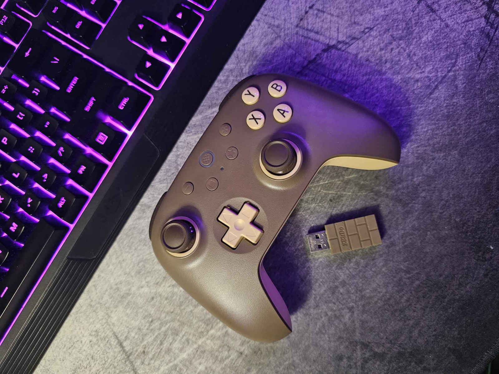 8Bitdo Ultimate 2C Wireless Gamepad with Hall Effect Sticks for Android / PC Transparent Black