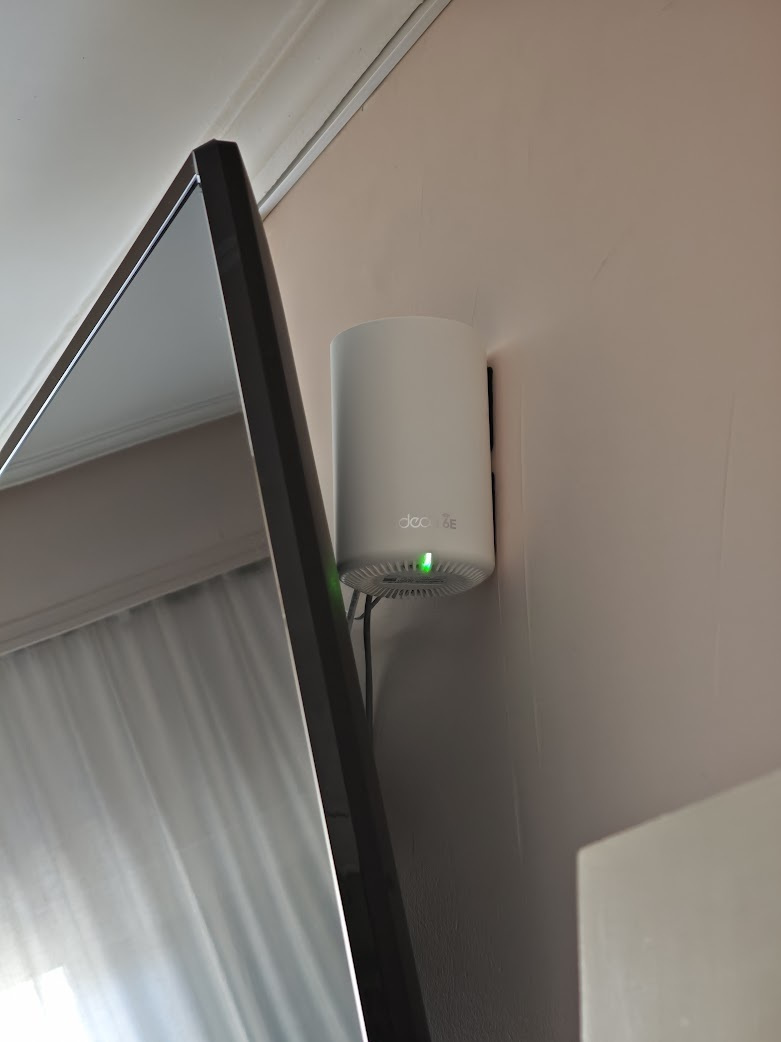 TP-LINK XE75 v2 WiFi Mesh Network Access Point Wi‑Fi 6E Dual Band (2.4 & 5GHz)