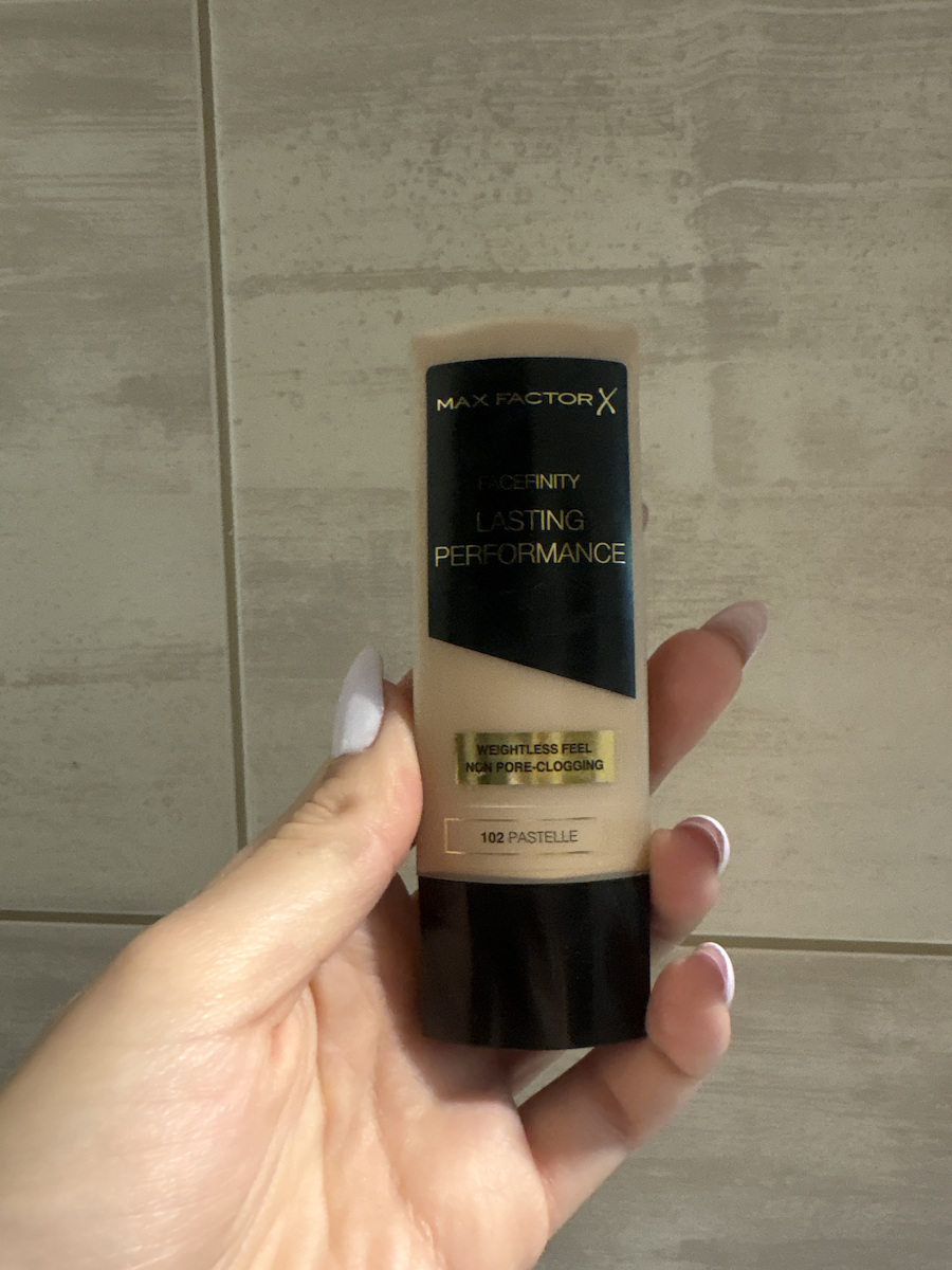 Max Factor Lasting Performance Liquid Foundation 106 Natural Beige 35ml