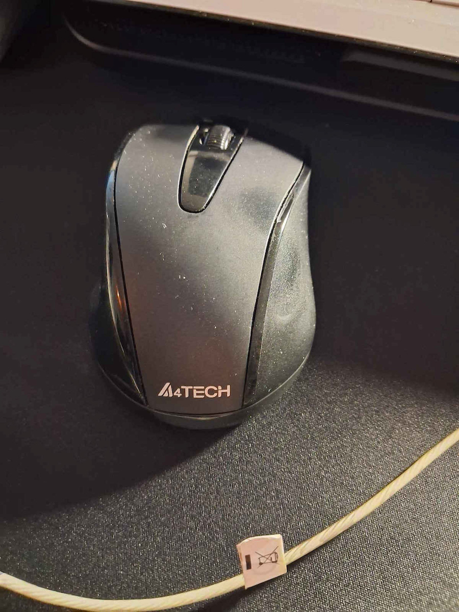 A4Tech G9-500FS Wireless Mouse Negru