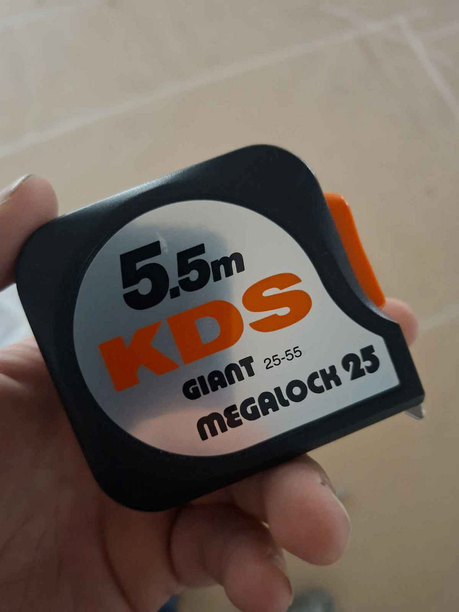 KDS Giant Megalock Tape Measure with Auto-Rewind 25mm x 5.5m