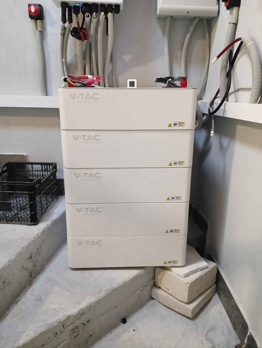 V-TAC Photovoltaic Battery Sealed Type 48V 100Ah 11377