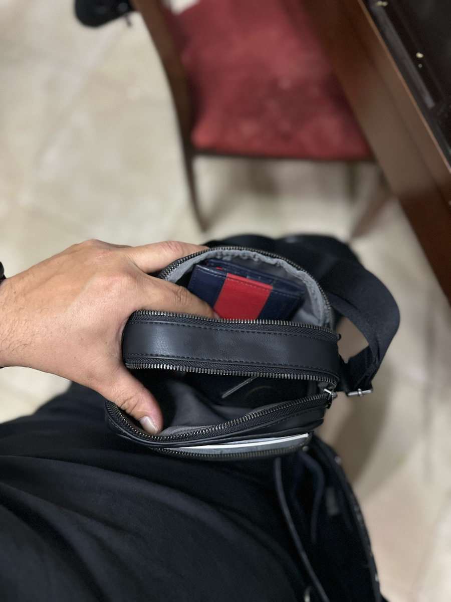 Monogram Ανδρική Τσάντα Ώμου / Χιαστί Μαύρη