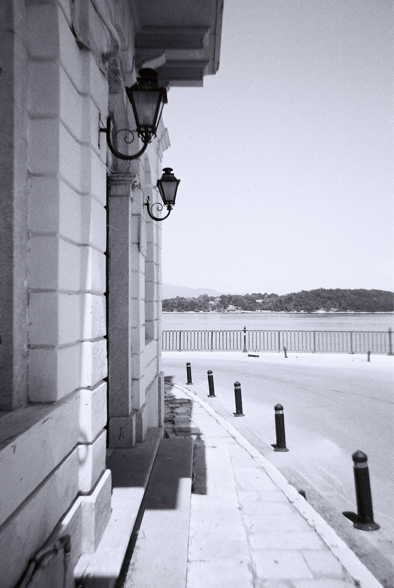 AgfaPhoto B&W Negative APX 100 Roll Film 35mm (36 Exposures)