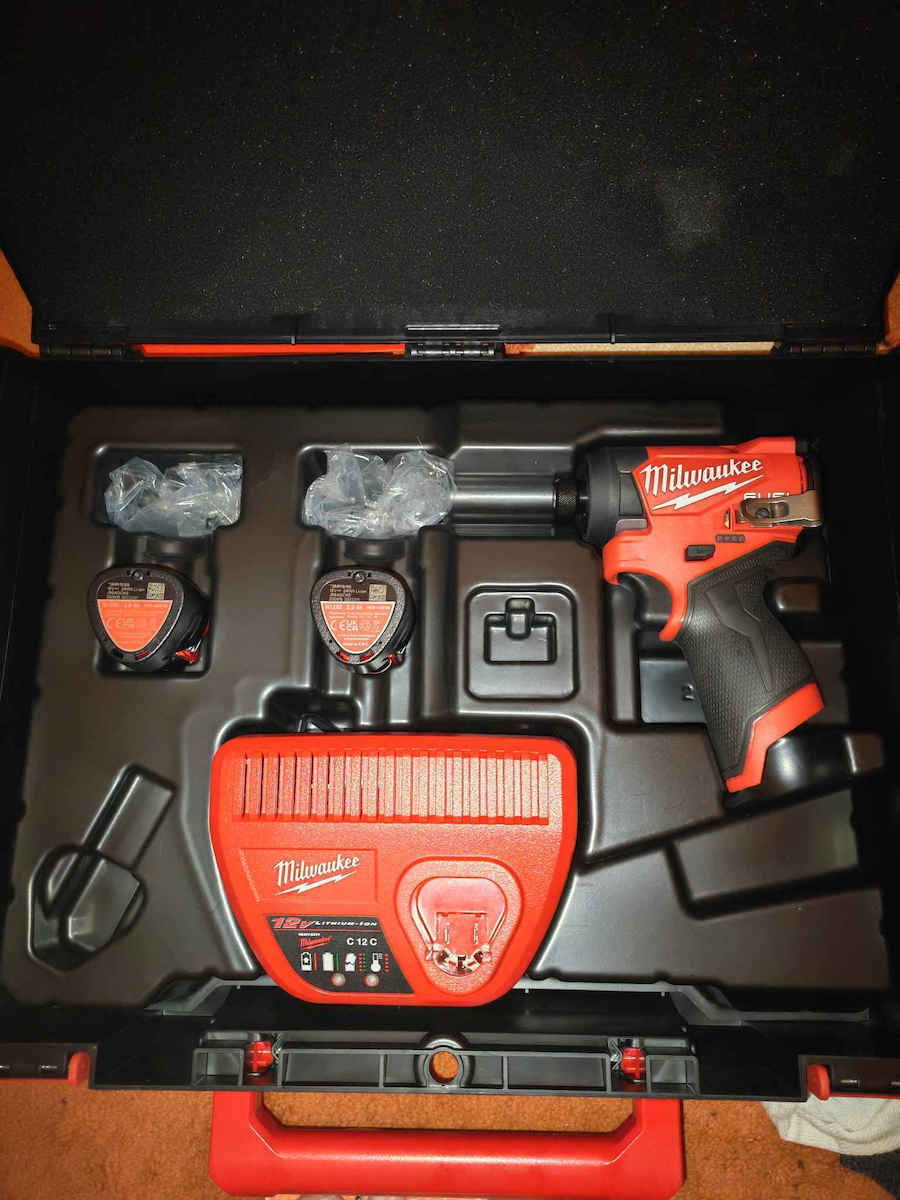 Milwaukee FID2-202X Impact Screwdriver Battery Brushless 12V 2x2Ah