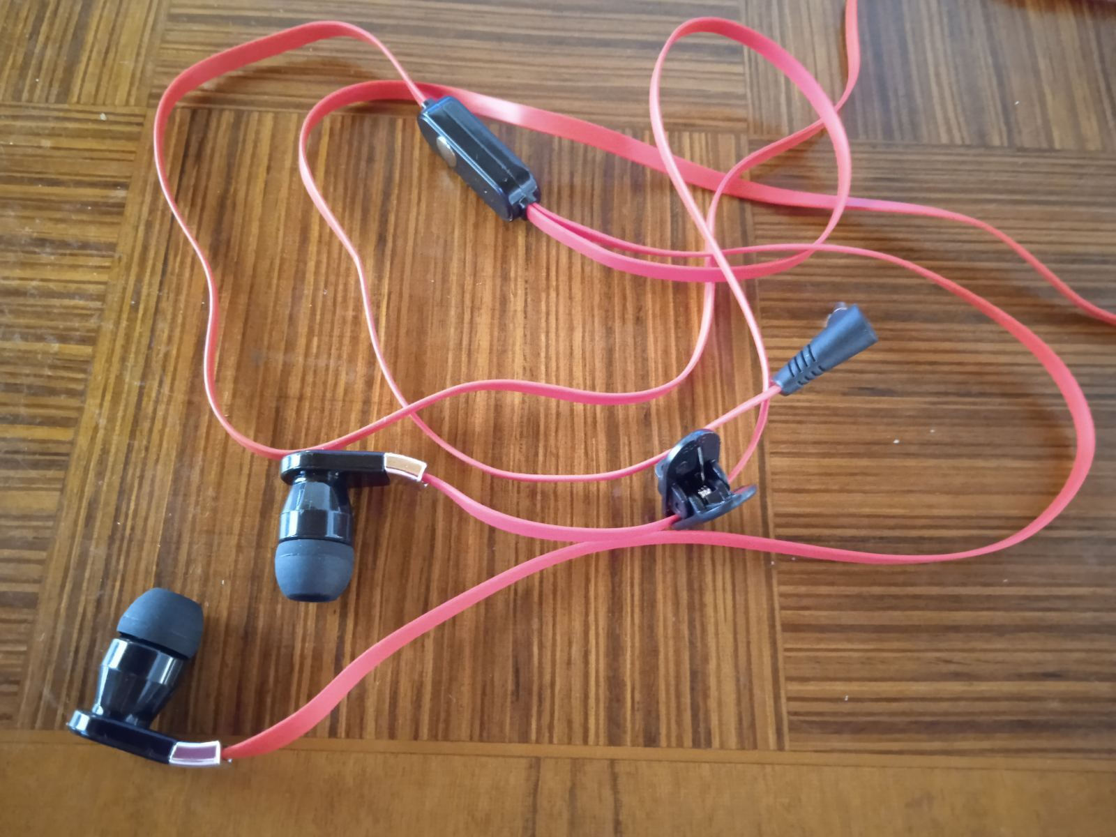 700802_r In-ear Handsfree Ακουστικά με Βύσμα 3.5mm Κόκκινο