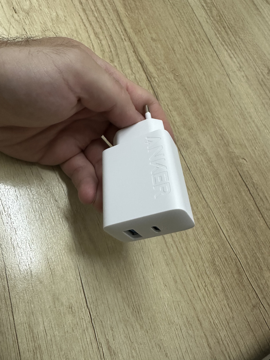 Anker Ladegerät ohne Kabel mit USB-A Anschluss und USB-C Anschluss 20W Weißs (312)