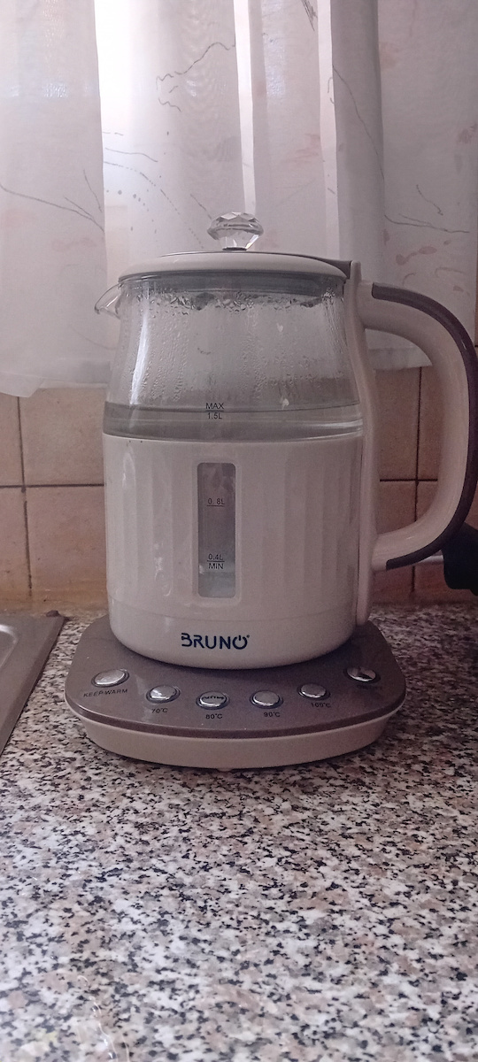 Bruno Електрическа Кана 1.5л 2200W Бежова