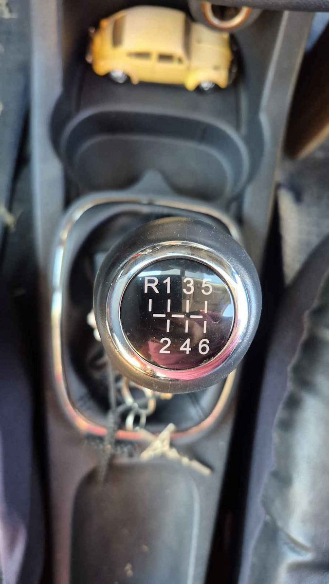 Buton schimbător de viteze auto 240235 cu manșon marcat Opel Corsa D 2006-2015, 6 viteze