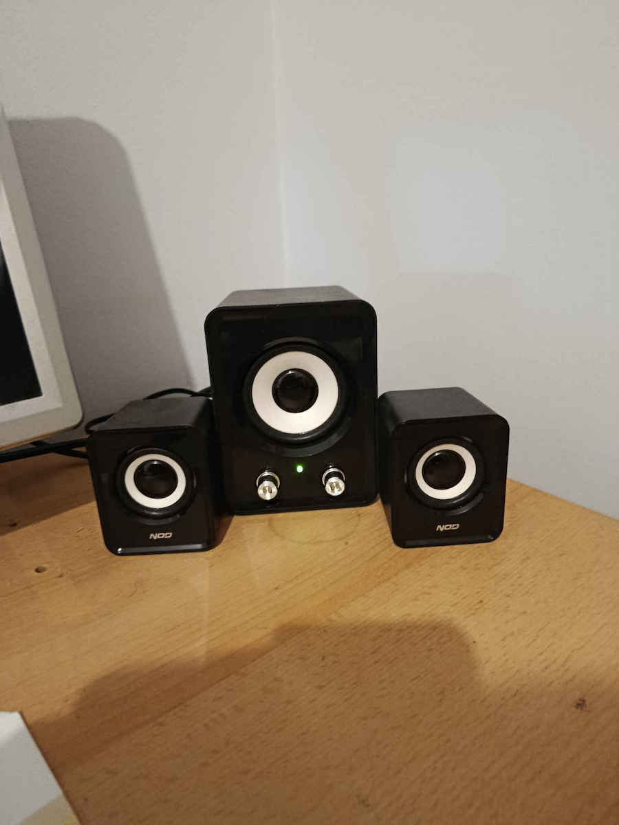 NOD Base 2 One Computerlautsprecher 2.1 mit Leistung 11W in Schwarz Farbe