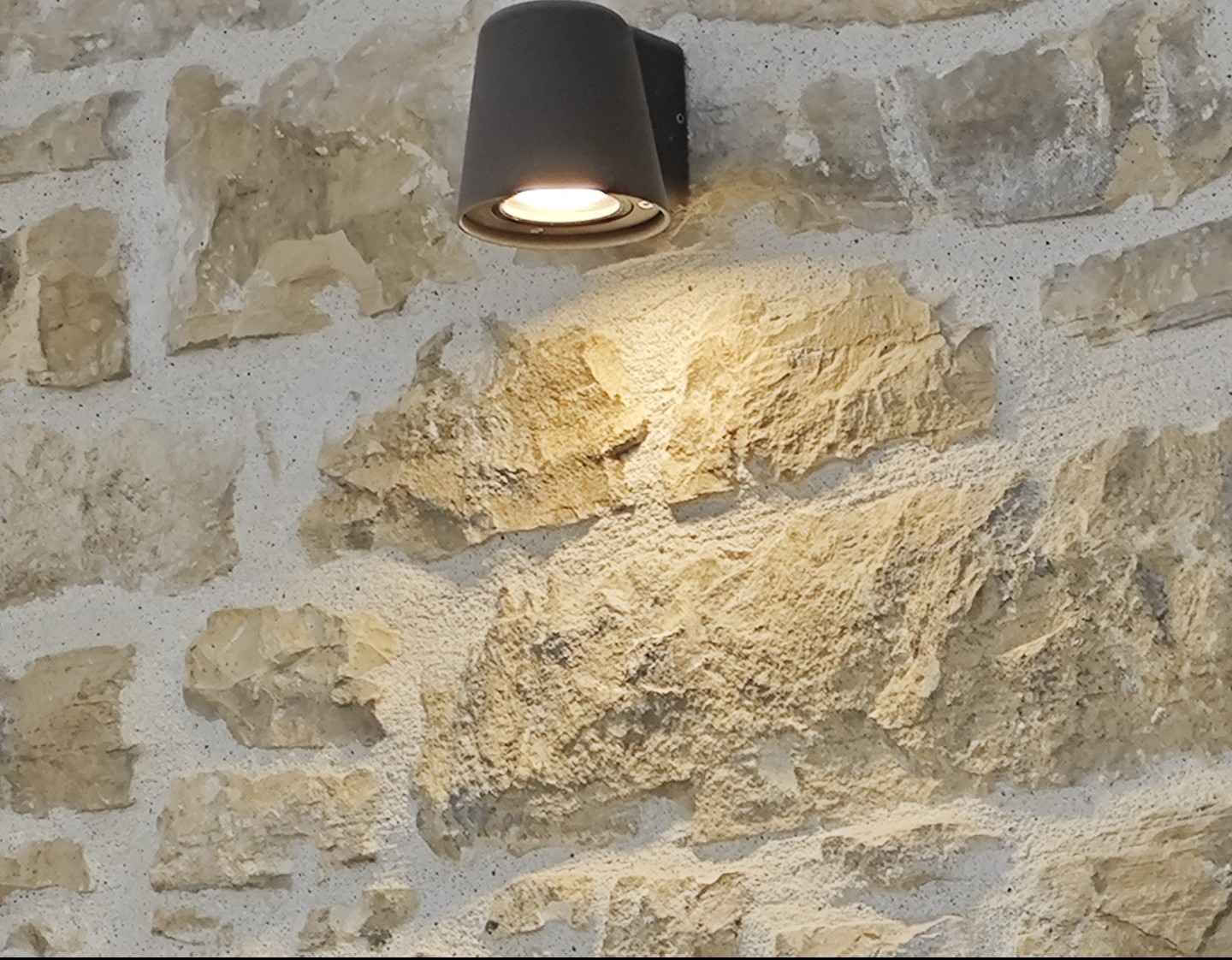 VK Lighting Стенно Външно Спот Осветление GU10 IP54 11x10εκ.
