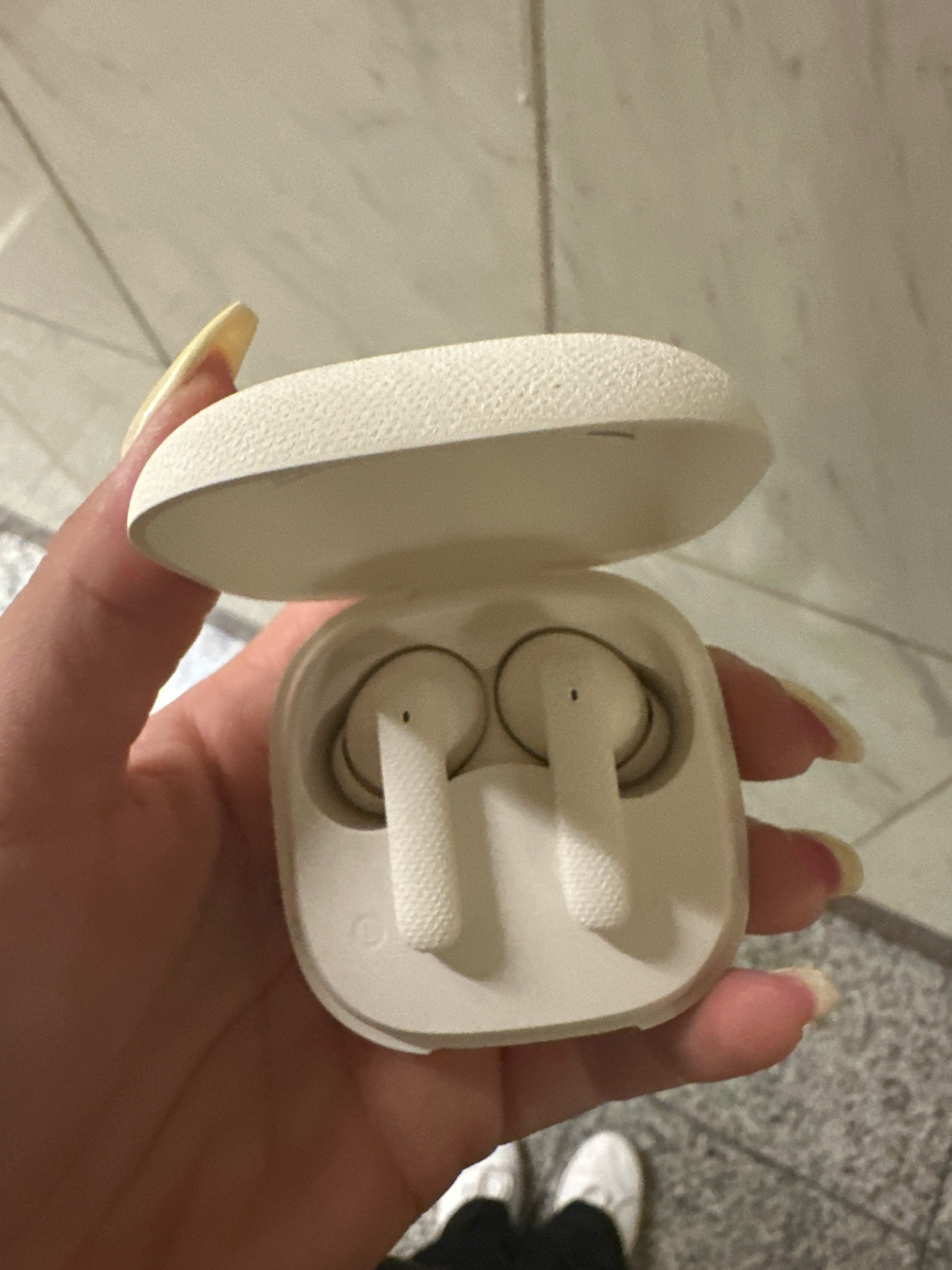 QCY Buds (QT43) Bluetooth Handsfree Earphones with Sweat Resistance and Charging Case White