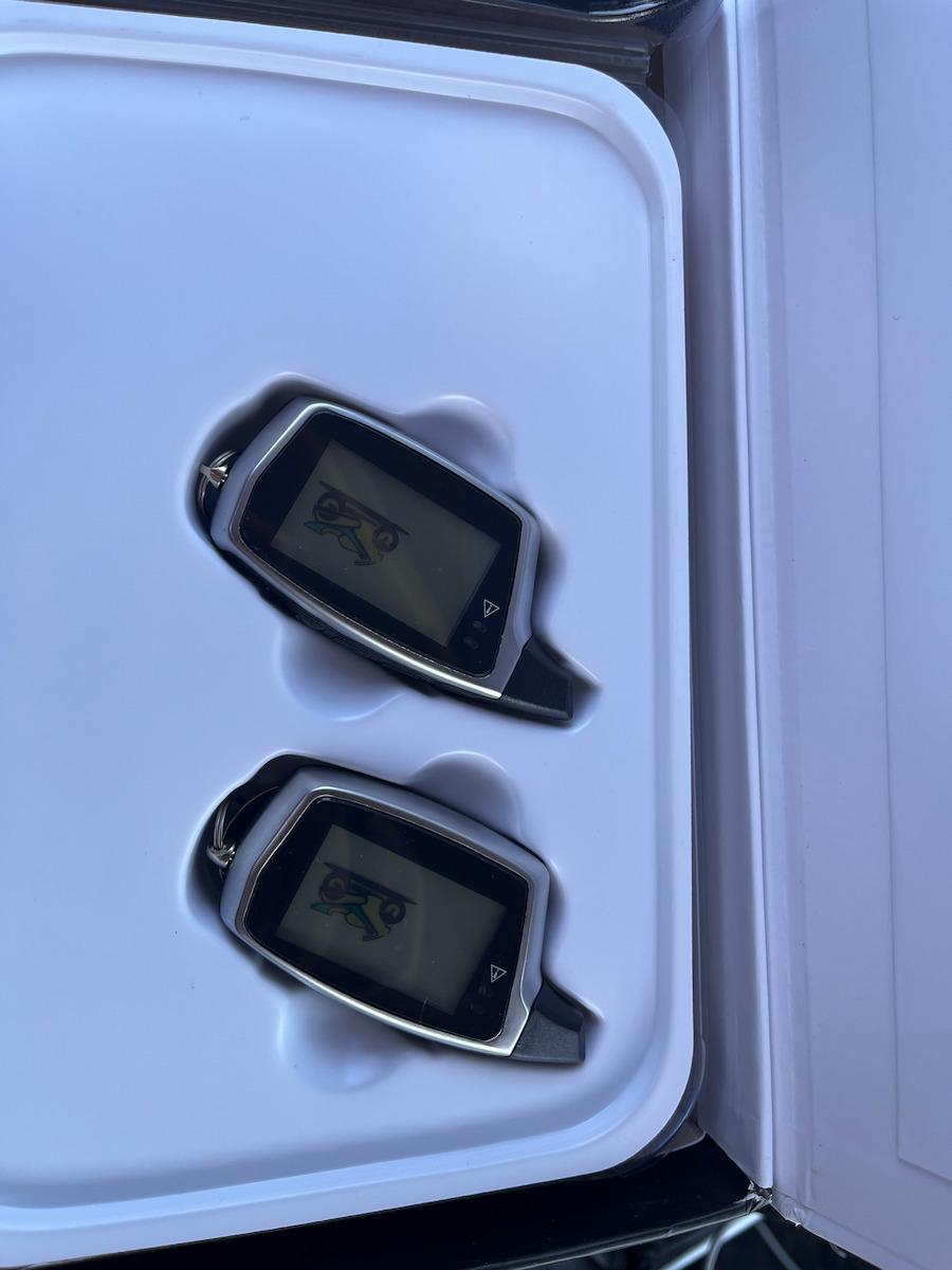 Spy Alarm Machine Made 5000M 2-Way Motorcycle Alarm with Telenotification