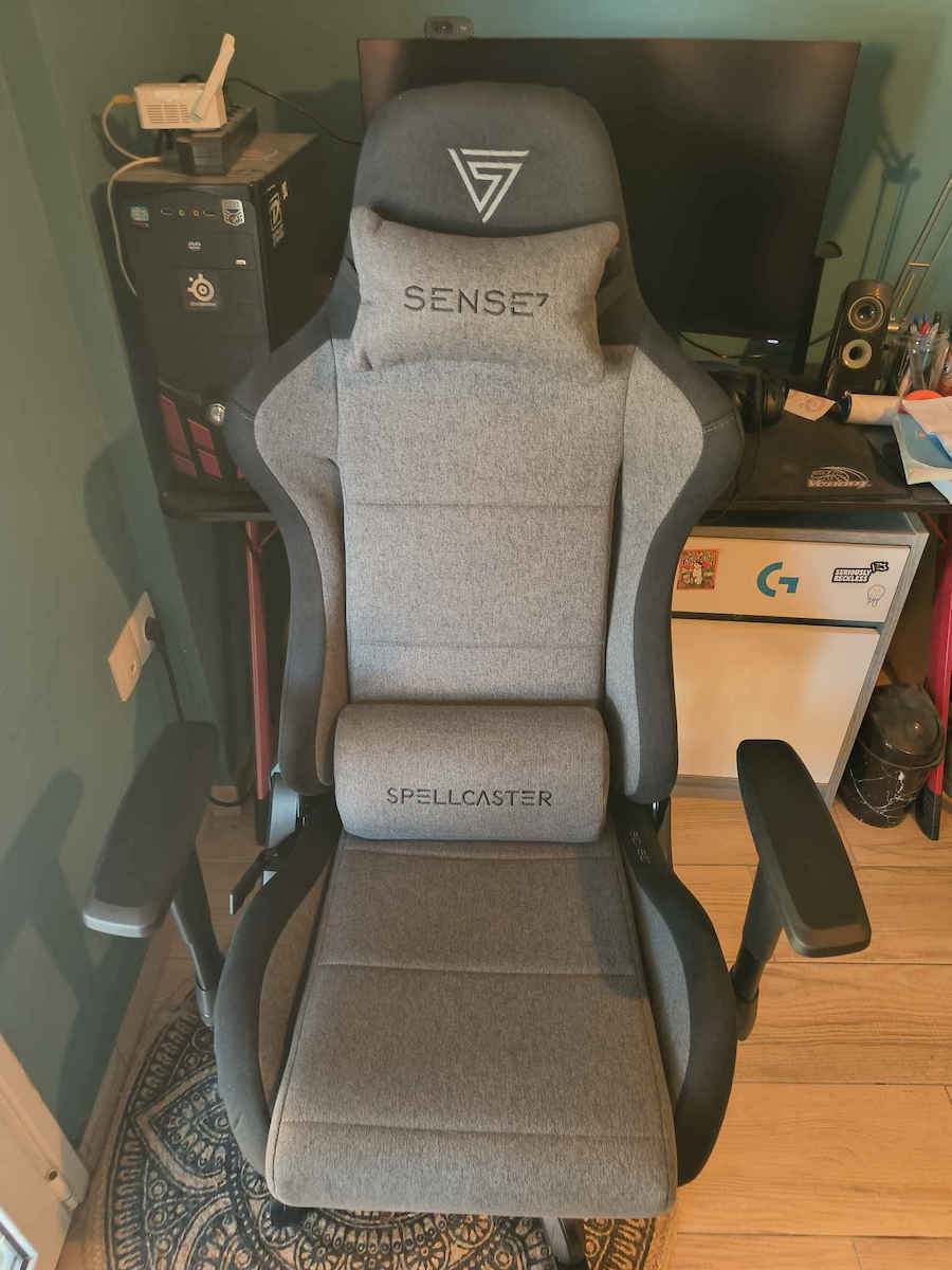 SENSE7 Spellcaster FUKU Gaming Stuhl mit verstellbaren Armlehnen Grey / Black