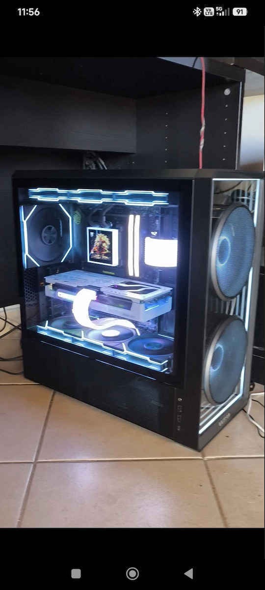 Lian Li HydroShift II LCD-S 360TL Охлаждане AIO CPU с 3 вентилатора 120mm и RGB осветление