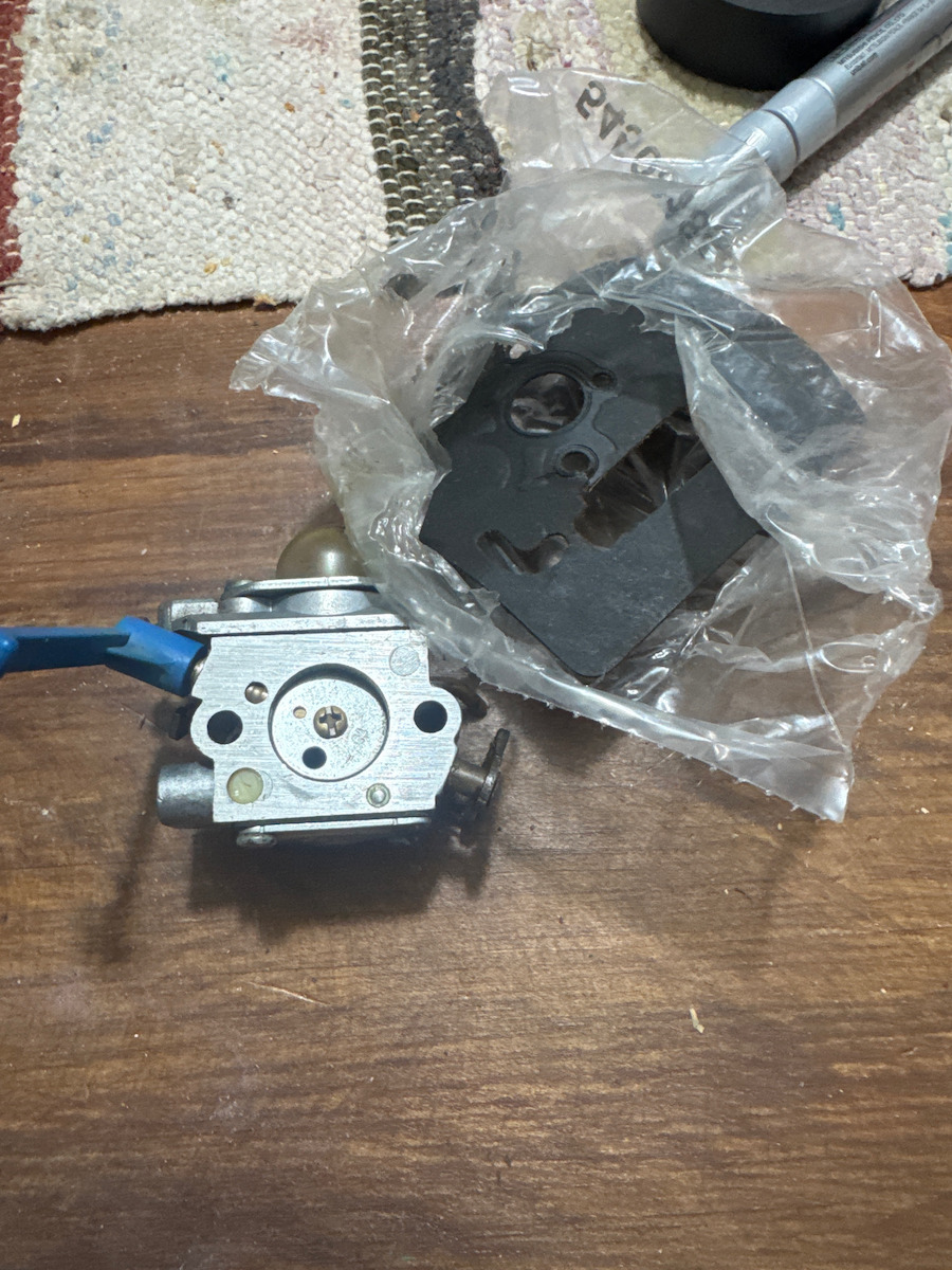 Carburetor Genuine Husqvarna 128r-128ldx-bc2126-bc2128