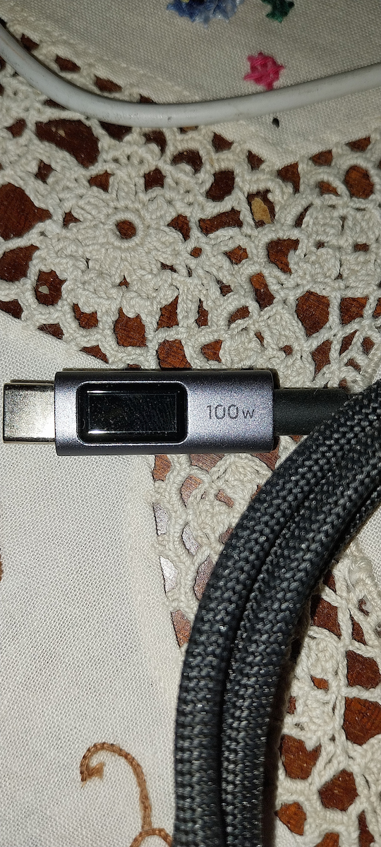 Ugreen PB720 Power Bank 20000mAh 100W mit USB-A Anschluss und 2 USB-C Anschlüssen Stromlieferung / Schnellaufladung 2.0 / Schnellaufladung 3.0 Gray