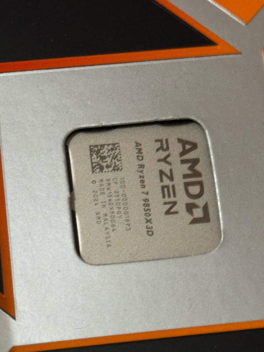 AMD Ryzen 7 4.7GHz Процесор 8 Ядра за Socket AM5 с Кутия