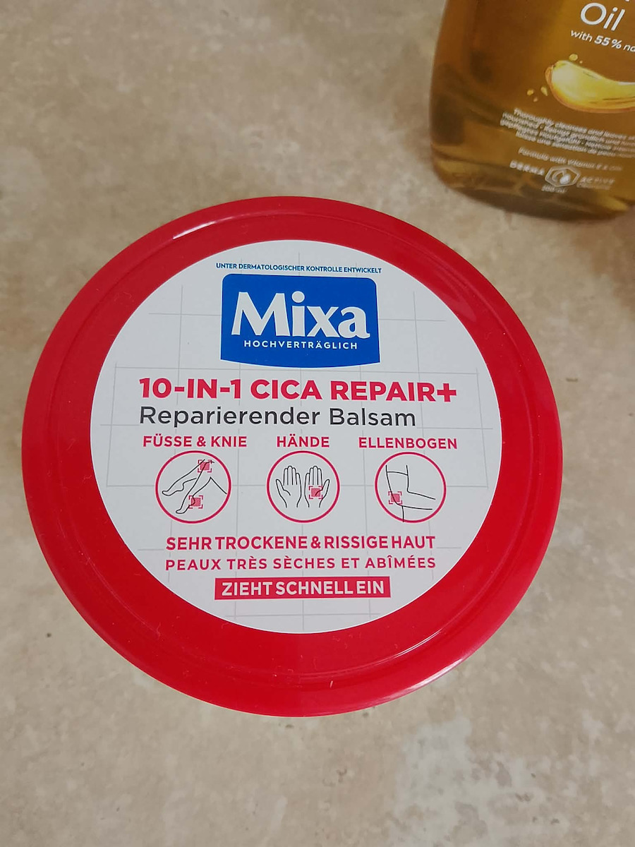 Mixa Cica Repair+ Ενυδατική Κρέμα Σώματος με Ουρία & Βούτυρο Καριτέ για Ξηρές/Πολύ Ξηρές & Ευαίσθητες Επιδερμίδες 150ml