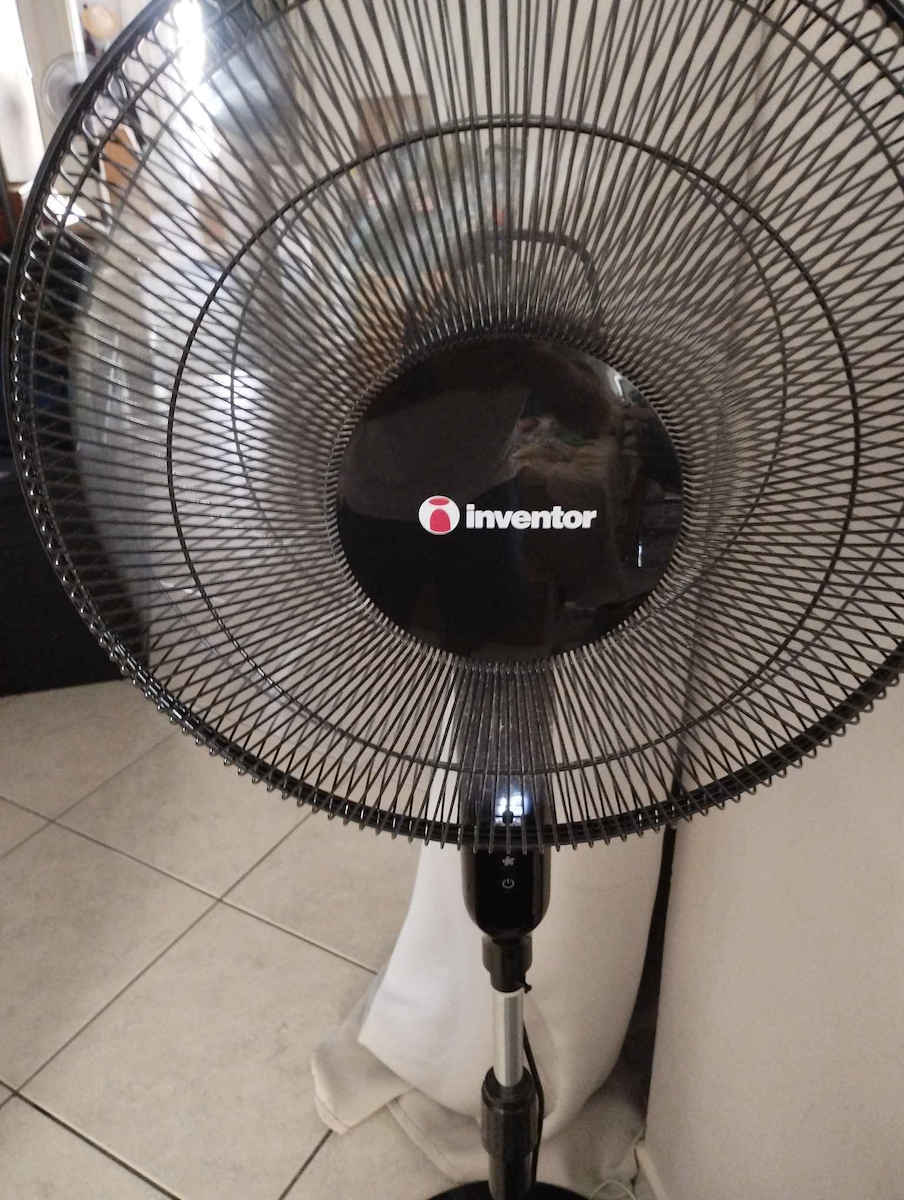 Inventor Pedestal Fan 35W 40cm Diameter with Remote Control Black