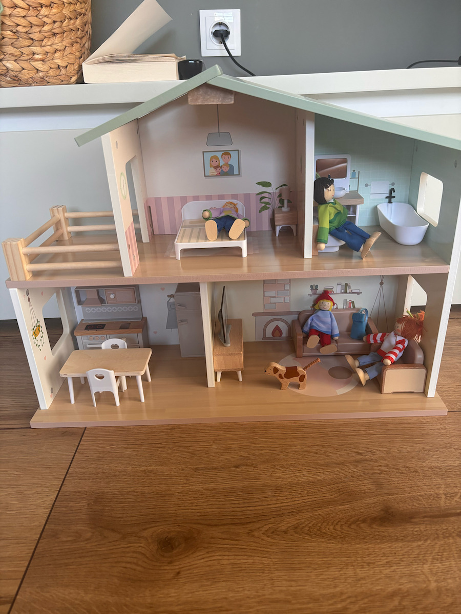 Luna Wooden Dollhouse