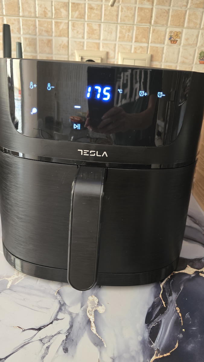 Tesla Air Fryer 8lt Μαύρο AF800B