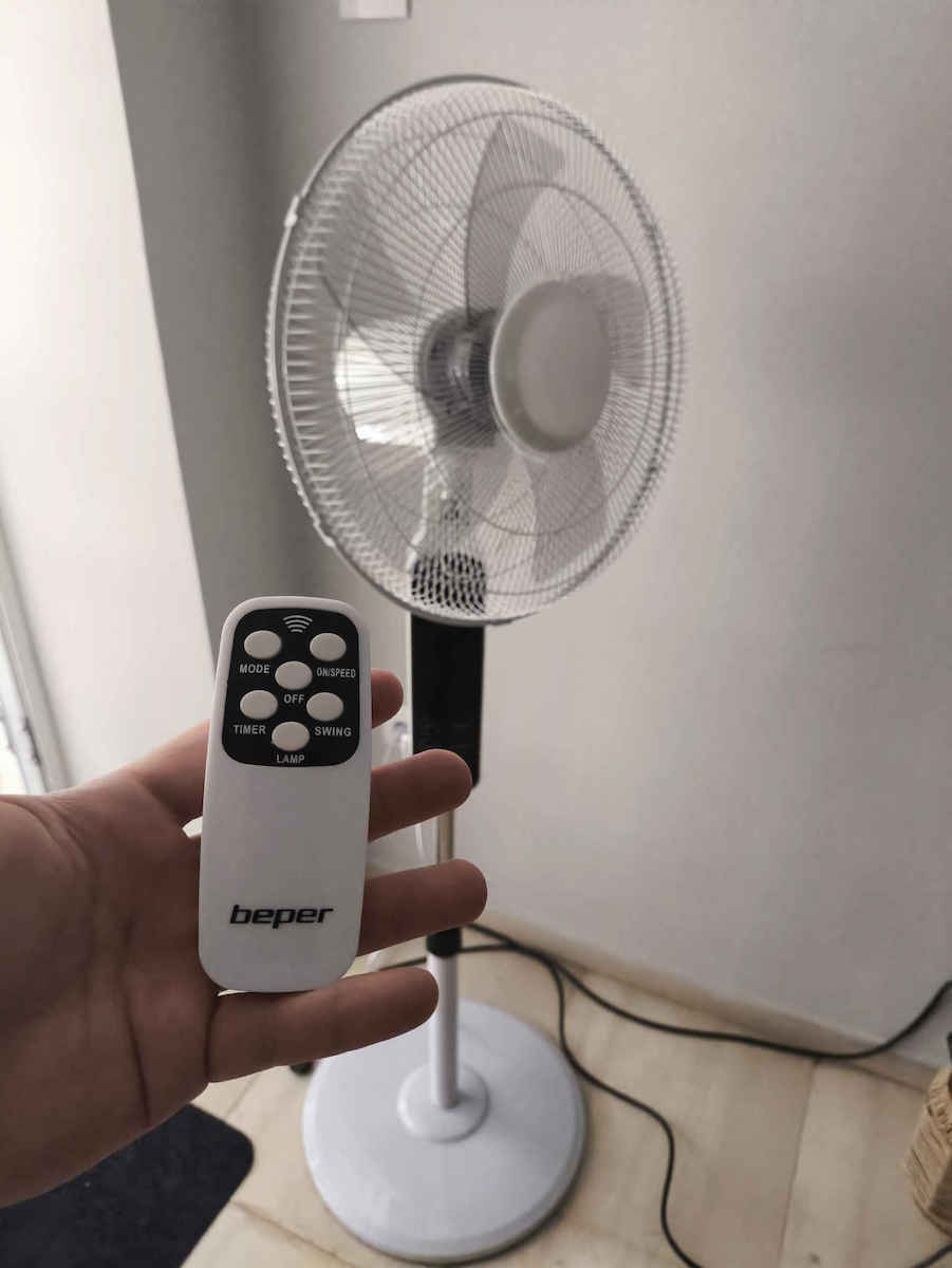Beper Ανεμιστήρας Ορθοστάτης 55W Διαμέτρου 45cm με Τηλεχειριστήριο Λευκός