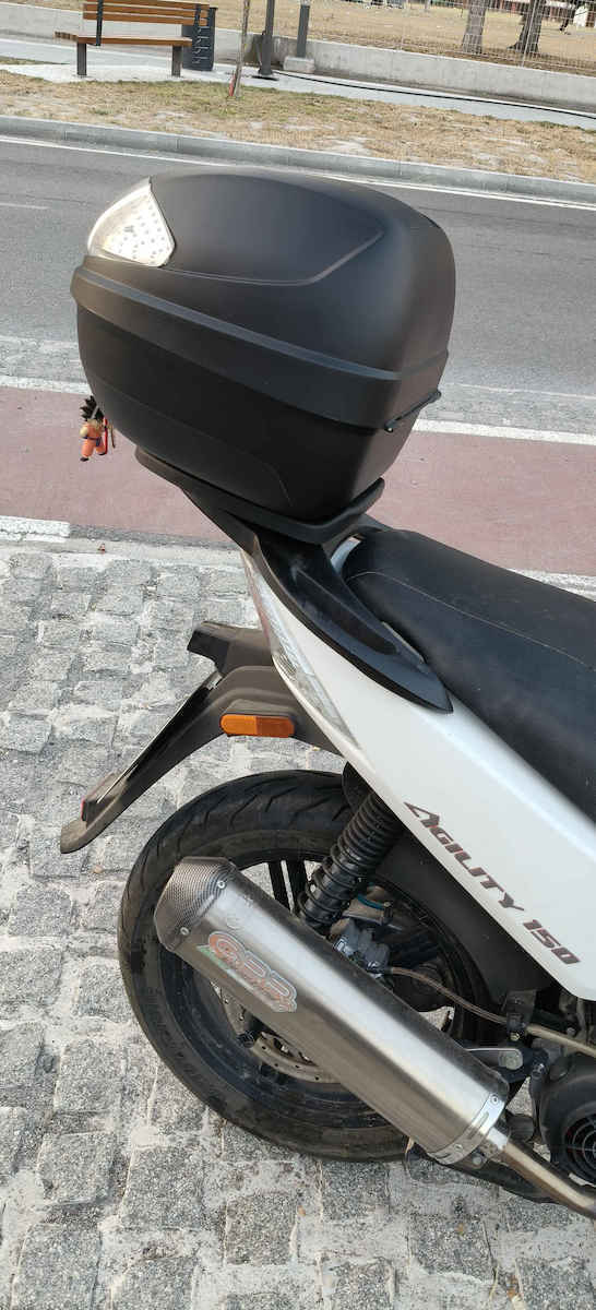 Givi Top Case Monolock Monolock Pentru Motocicletă 30 L Neagră