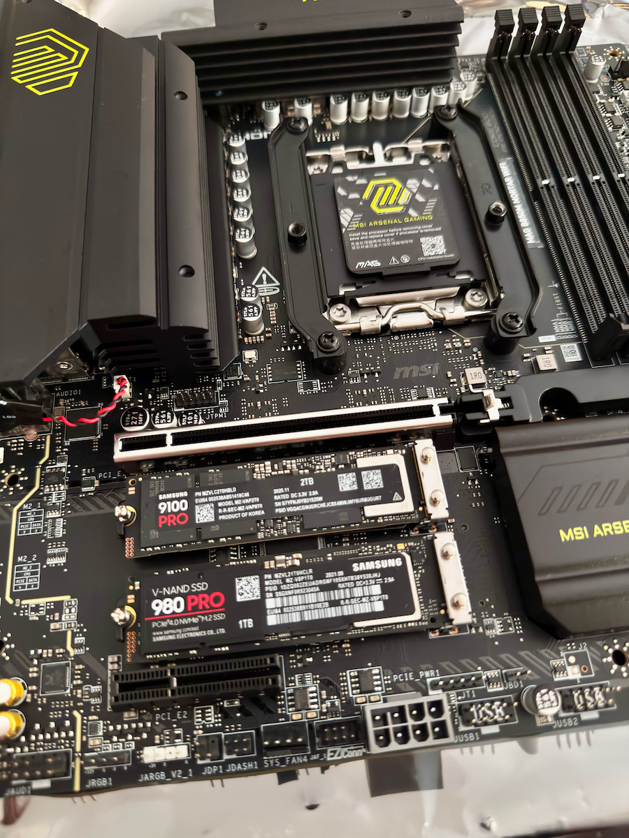 MSI MAG B850M Mortar Wifi Mainboard Micro ATX mit AMD AM5 Sockel