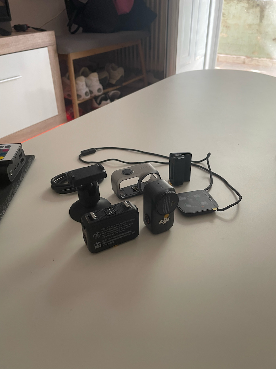 DJI Osmo Nano 64GB Action Camera 4K Ultra HD Υποβρύχια Standard Combo με Οθόνη Αφής 1.96" και Wi-Fi Μαύρη