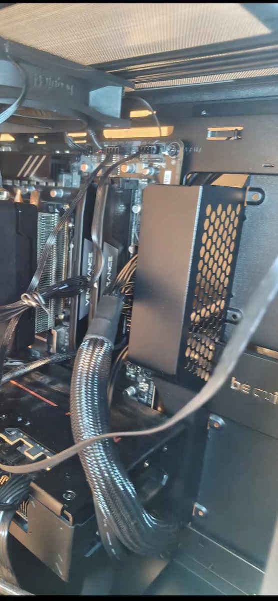 Be Quiet Pure Base 501 Midi Tower Кутия За Компютър Airflow Черна