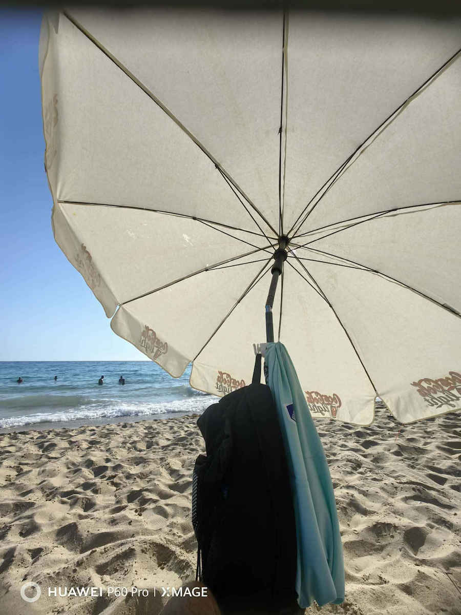 Escape Cârlig pentru Umbrelă de Plajă Albă