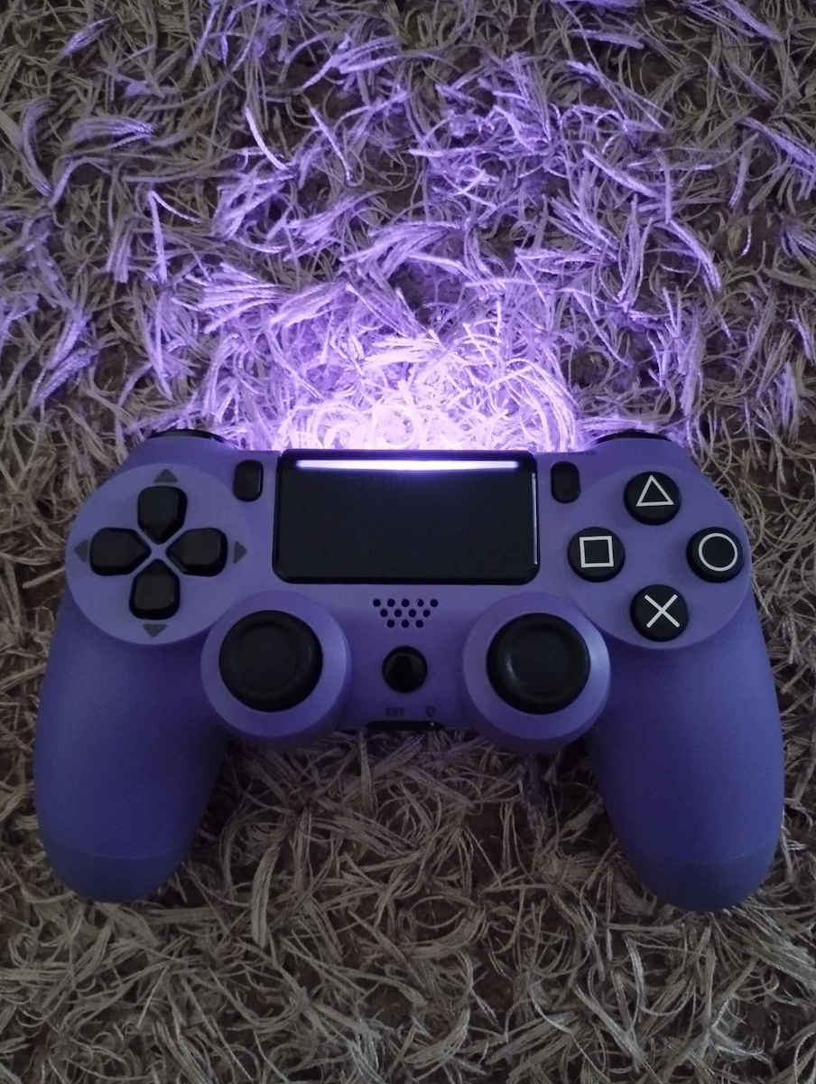 Doubleshock Безжичен Геймпад за PS4 Електрик Лилав