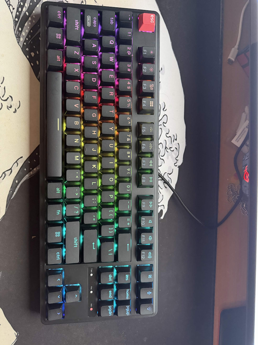 Keychron C3 Pro 8K QMK C3PX-H1 Gaming Mechanical Keyboard Tenkeyless with Keychron Super Red switches and RGB lighting (English US)