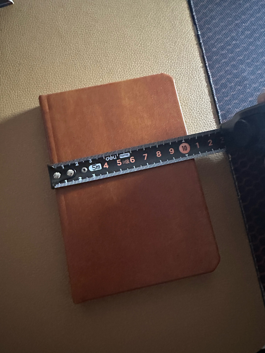 Quarto Group Internet Password Logbook Notizbuch mit Hartcover Cognac Lederimitat