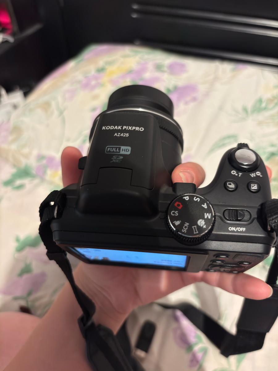Kodak Astro Zoom AZ425 Kompaktkamera 20MP Optischer Zoom 42x Schwarz