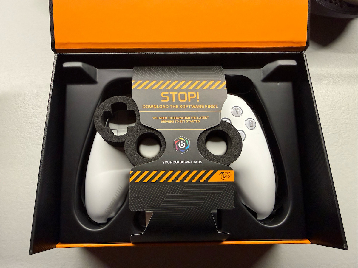 SCUF Envision Pro Wireless Gamepad For PC White