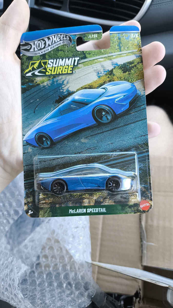 Mattel Количка Summit Surge-McLauren Speedtail за 3+ години