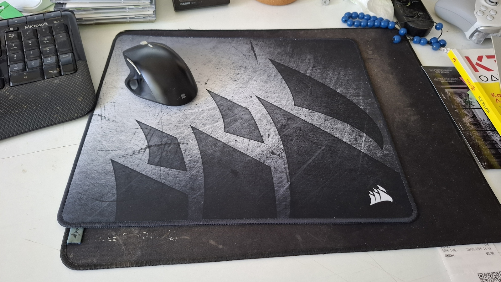 Corsair MM300 PRO Premium Spill-Proof Cloth Gaming Mouse Pad Medium (360mm) Gray CH-9413631-WW