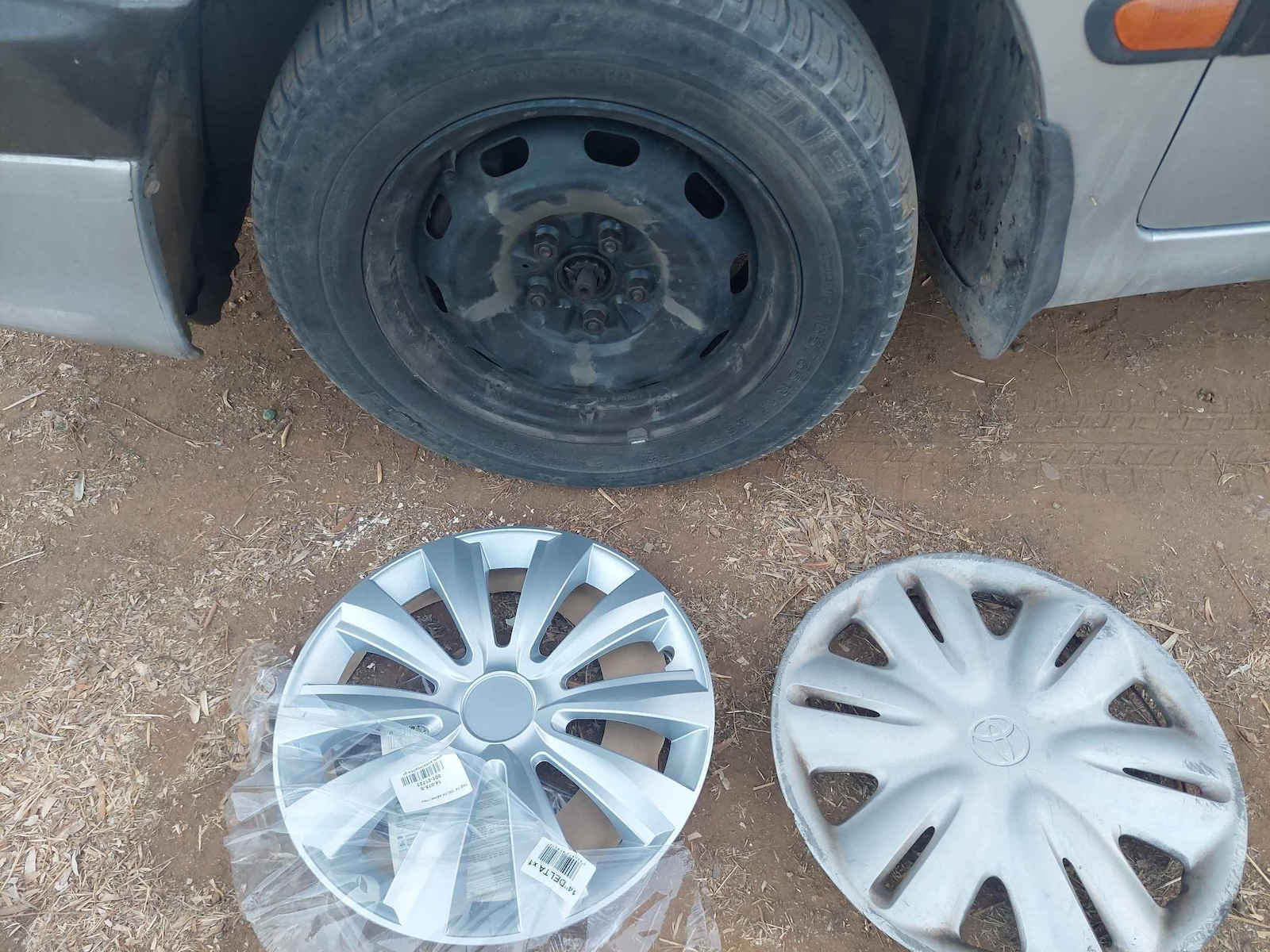 Jestic Car Hubcap Set Delta 14" 1pc Silver 14-075