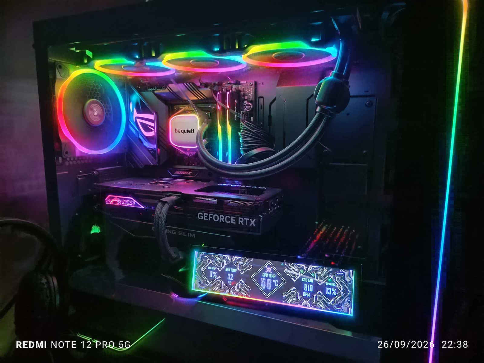 Lian Li Универсален Екран за PC G89.SM088X.00