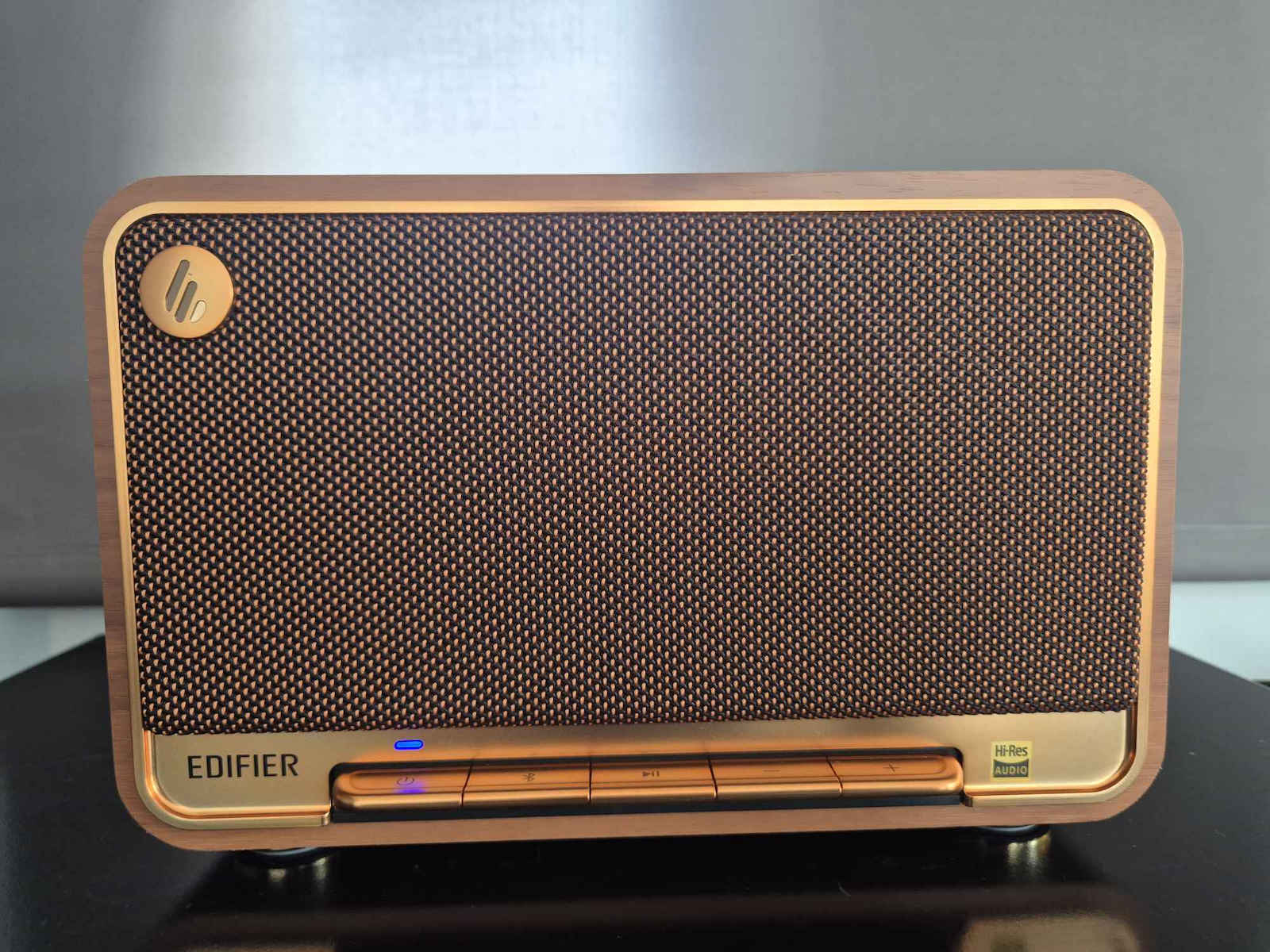 Edifier D32 Ηχείο Bluetooth 60W με Διάρκεια Μπαταρίας έως 12 ώρες Λευκό