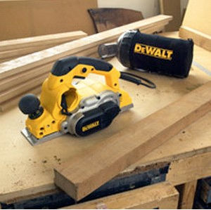 Dewalt Planer 1150W with Suction System