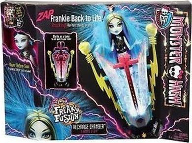 Mattel Κούκλα Monster High Πείραμα Φράνκι με Θάλαμο Επαναφόρτισης για 6+ Ετών