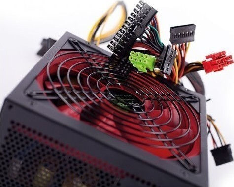 Approx 700PS 700W Черен Компютърно захранване Пълен кабел