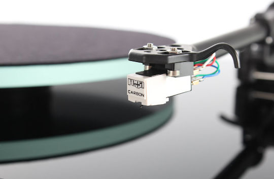 Rega Planar 2 Грамофон с Предусилвател Черен