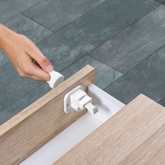 Reer Cabinet & Drawer Lock with Magnet made of Plastic in White Color 3x3cm 1pcs