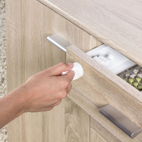 Reer Cabinet & Drawer Lock with Magnet made of Plastic in White Color 3x3cm 1pcs